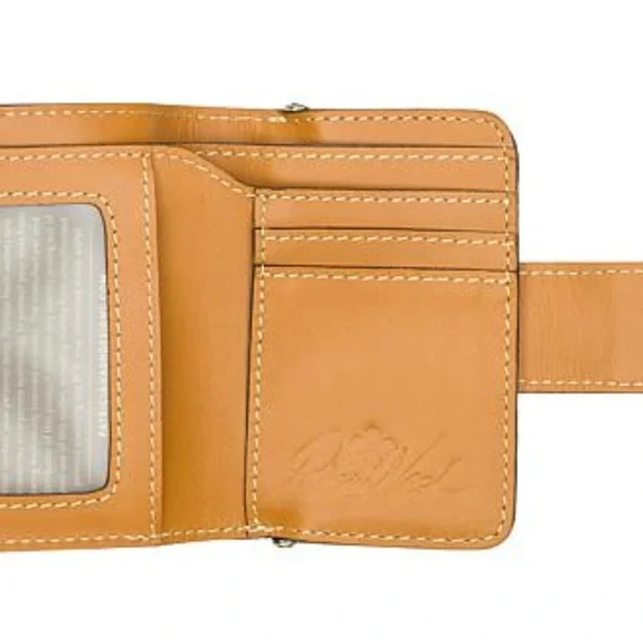 Patricia Nash Leather Wallet. Hazelnut - Picture 4 of 9